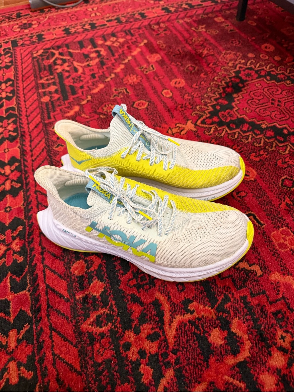 HOKA women’s carbon x 3 sail evening primrose sneakers size 7
